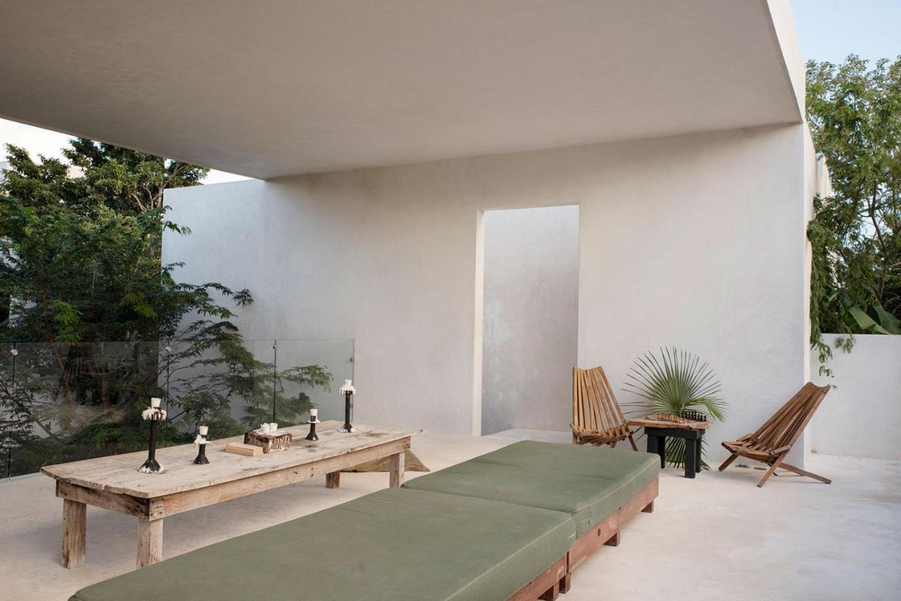 Eight-Bedroom House,1068867235:JPEG