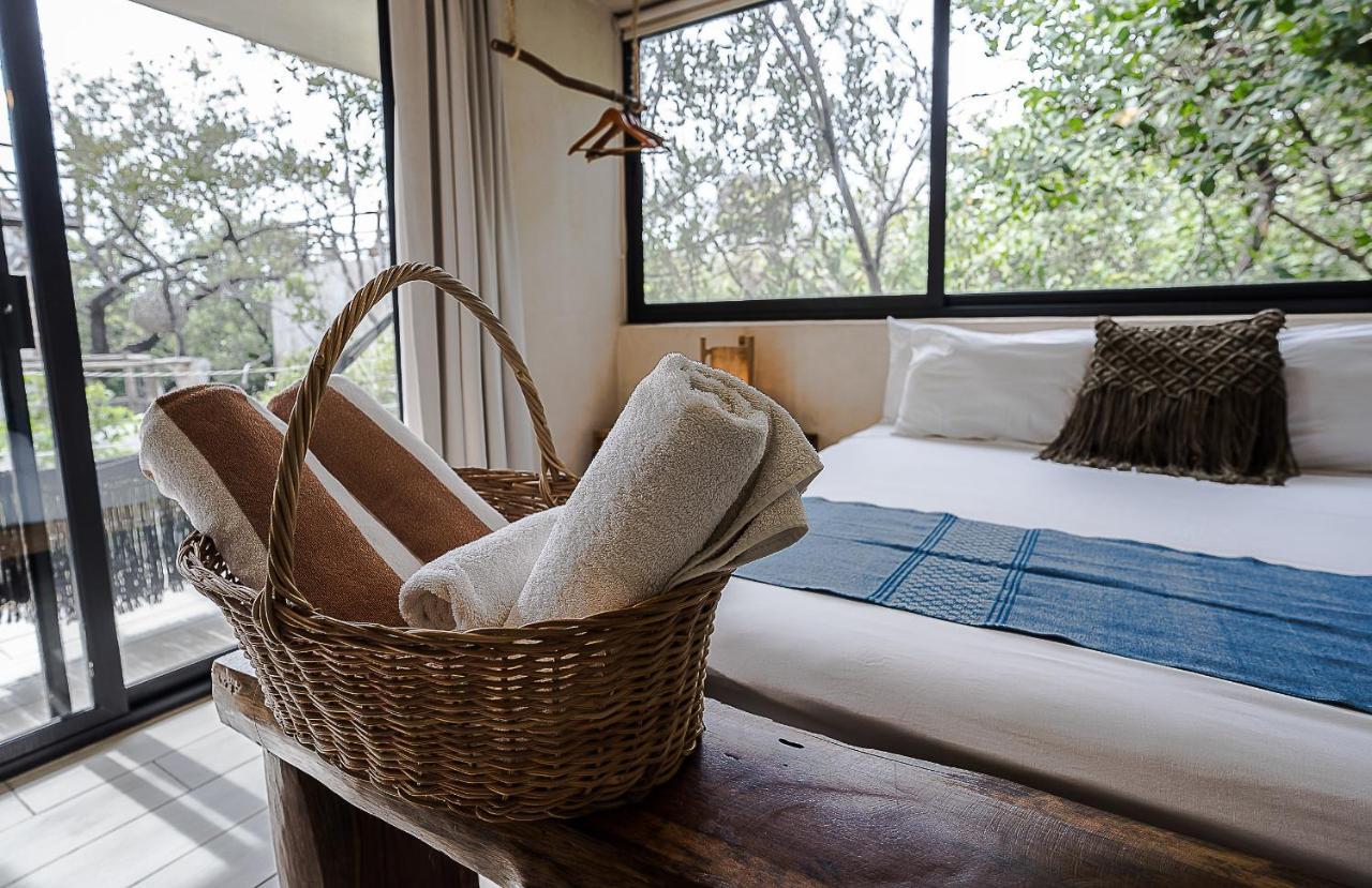 Superior Zimmer mit Kingsize-Bett und Balkon