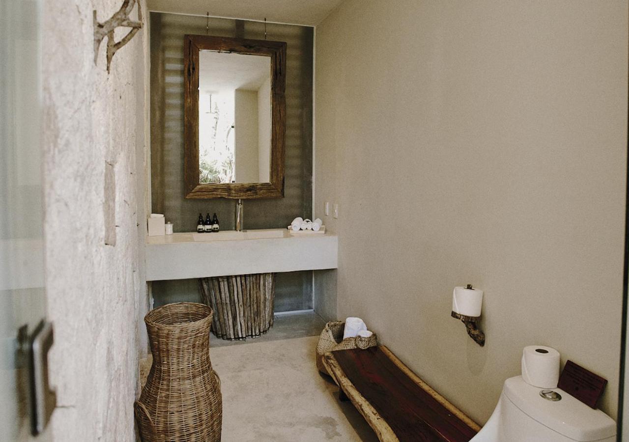 Jungle Studio,1594725467:JPEG