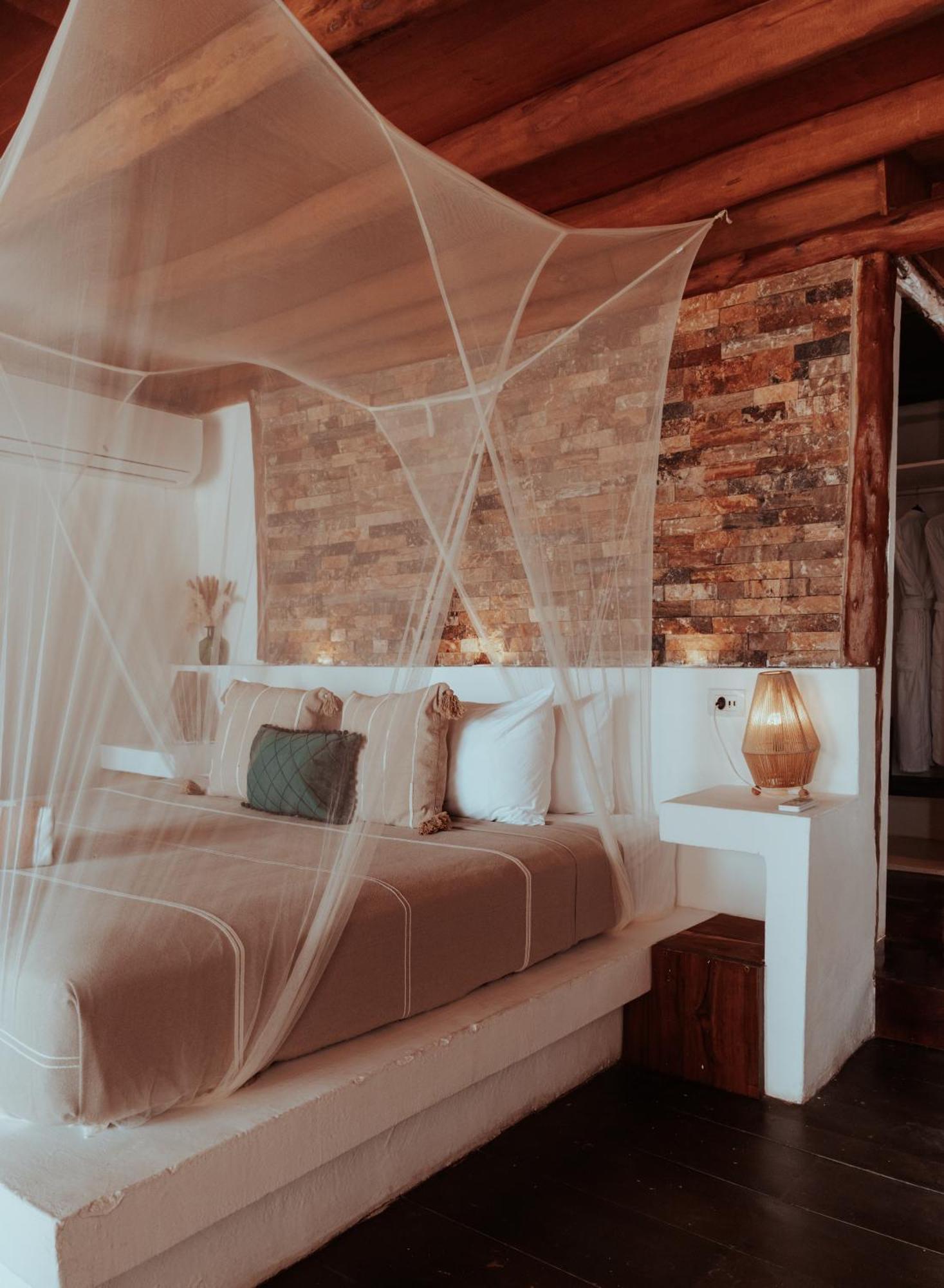 Suite Private Pool