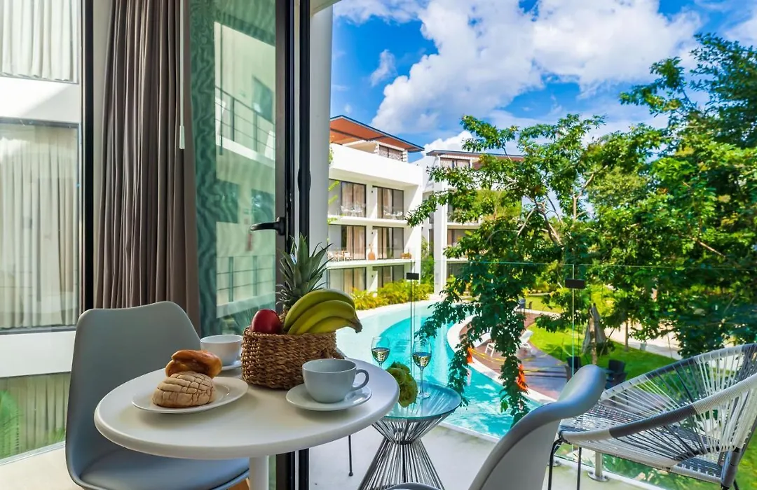 Hotel-Style Room In Condominium With Gym And Spa Included-1