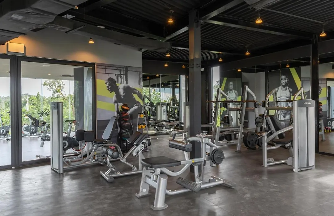 Baeak- Central Park Pha- 3 Bed Penthouse Private Rooftop Pool Gym Spa-1