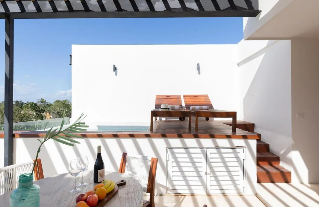 Baeak- Ph3B- Penthouse Studio Private Pool Gym-1