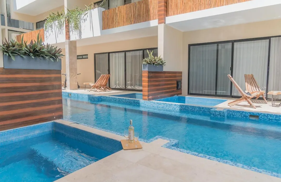 Viva Residence Charming Condo With Rooftop Pool Sky Bar-1