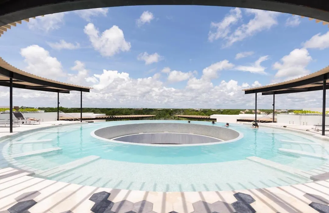 Baeak- C106-1 Bdr With Unique 360 Infinity Rooftop Pool-1