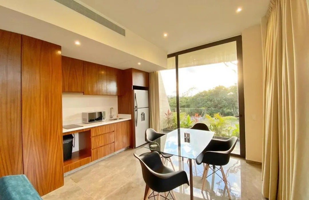 Luxurious Large Studio-1