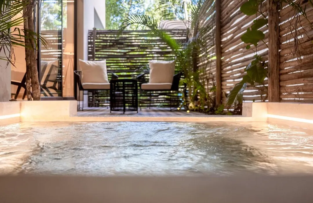 103 Cozy Apartment With Private Terrace 2 Bedroom 2 Ba-1
