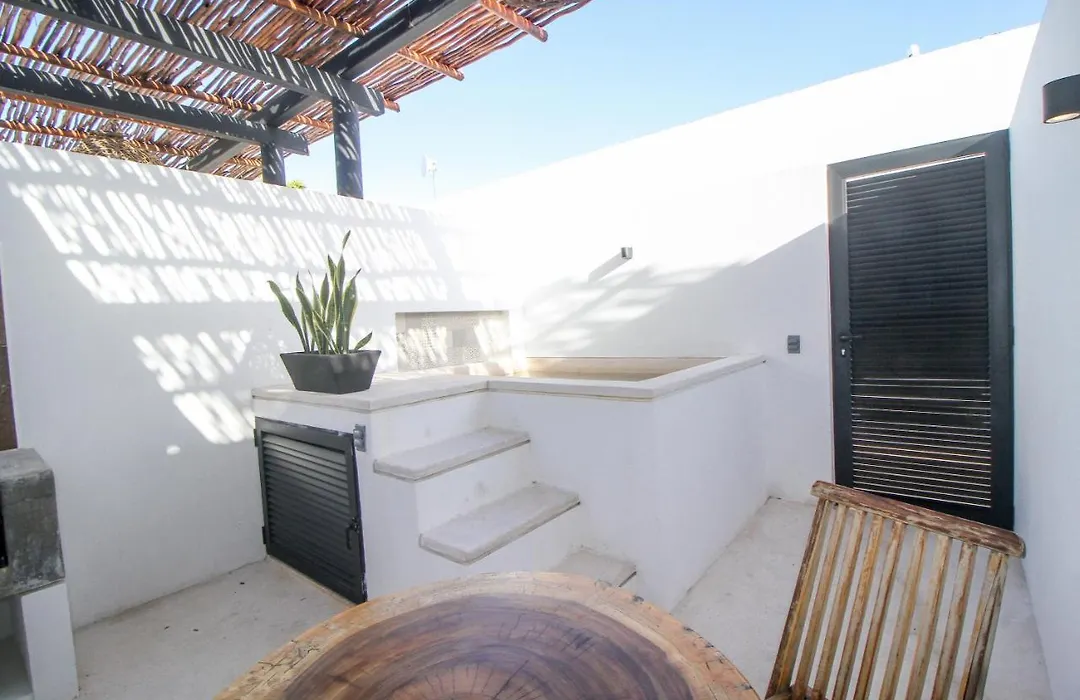 Insta-Worthy Sunset Penthouse 2 Bdr Fully Equipped-1