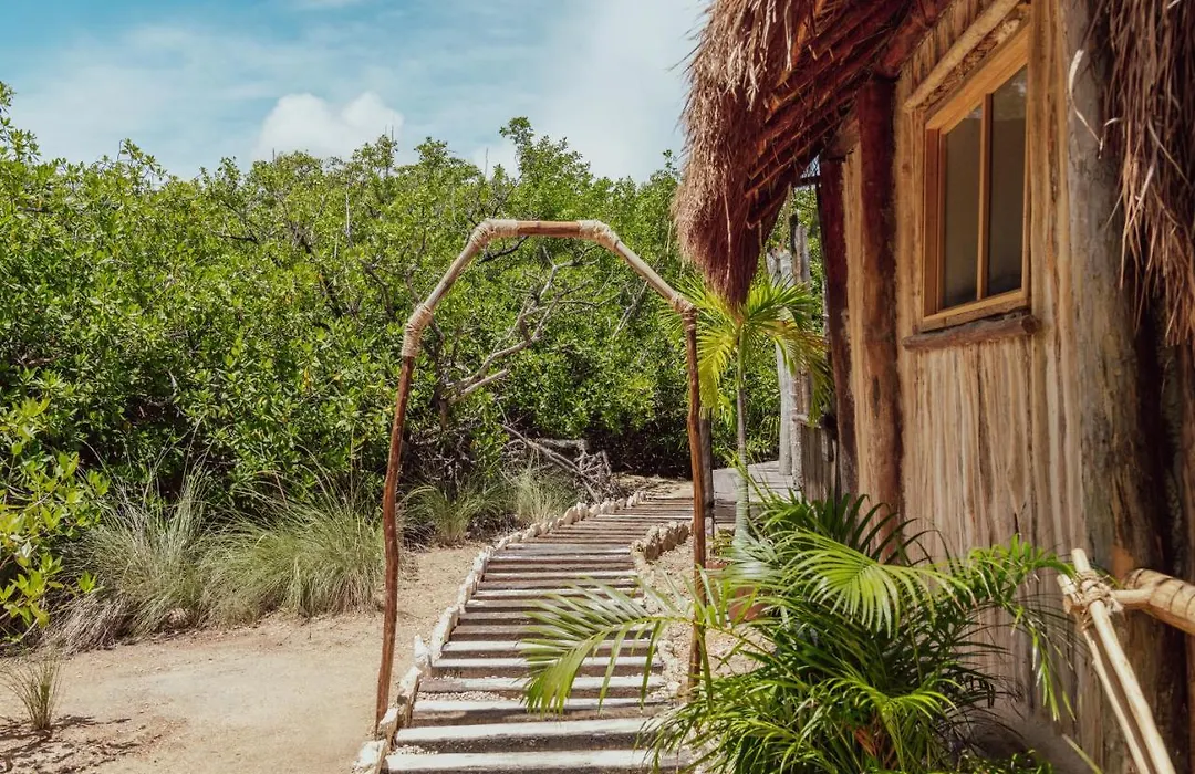 Yaxchen Tulum Cabanas & Cenote-1