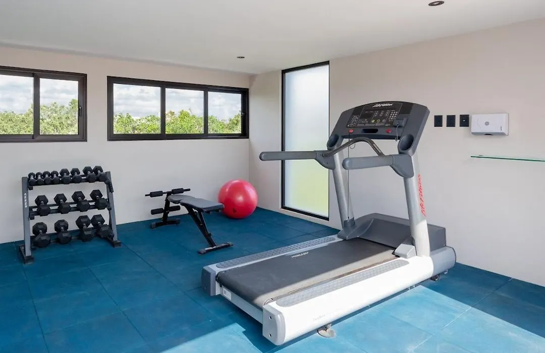 Magnificent 1 Bedroom + Private Pool + Garden-1