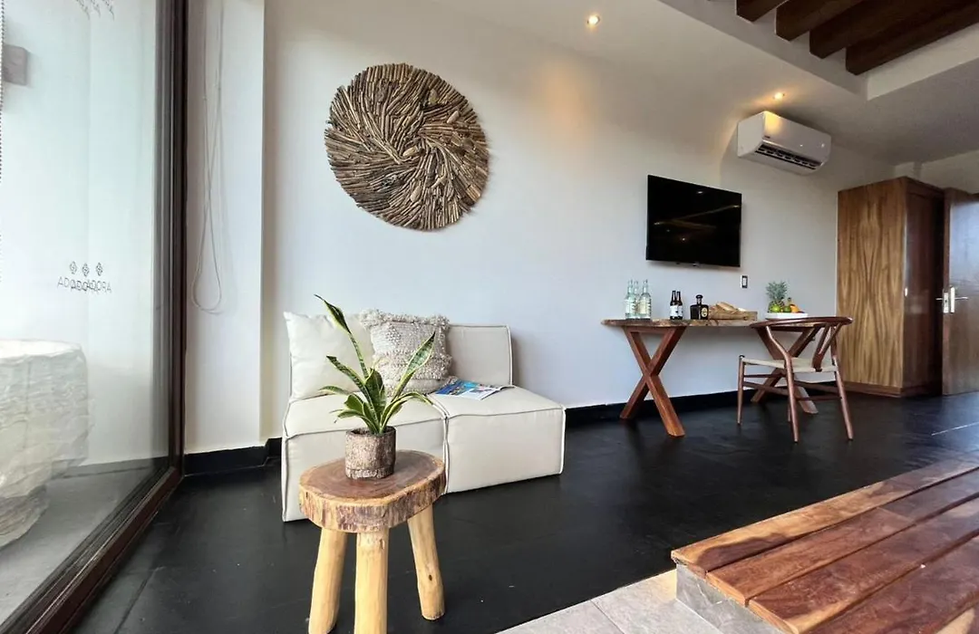 Luxury And Comfort Boutique Suite With Outdoor Tub-1