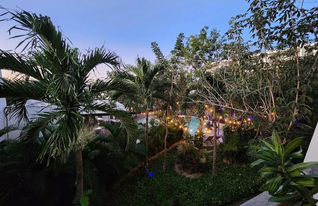 Condo Jungle Apartment & Private Patio-1