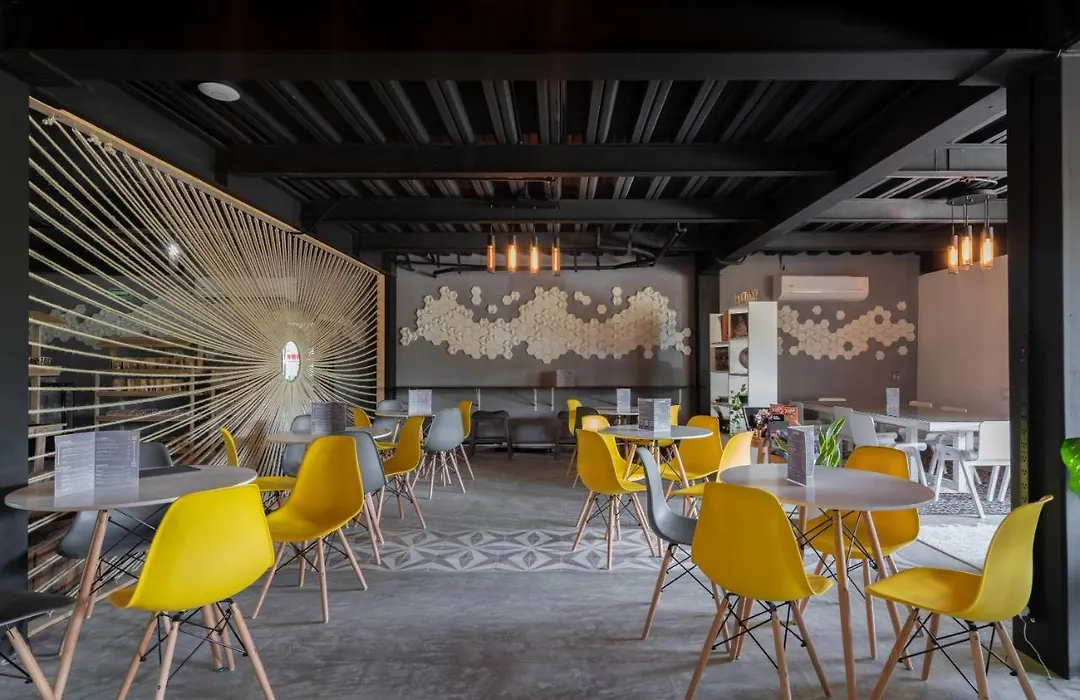 Baeak- A104 Beautiful Studio 360º Rooftop Pool Gym Fast Wifi-1