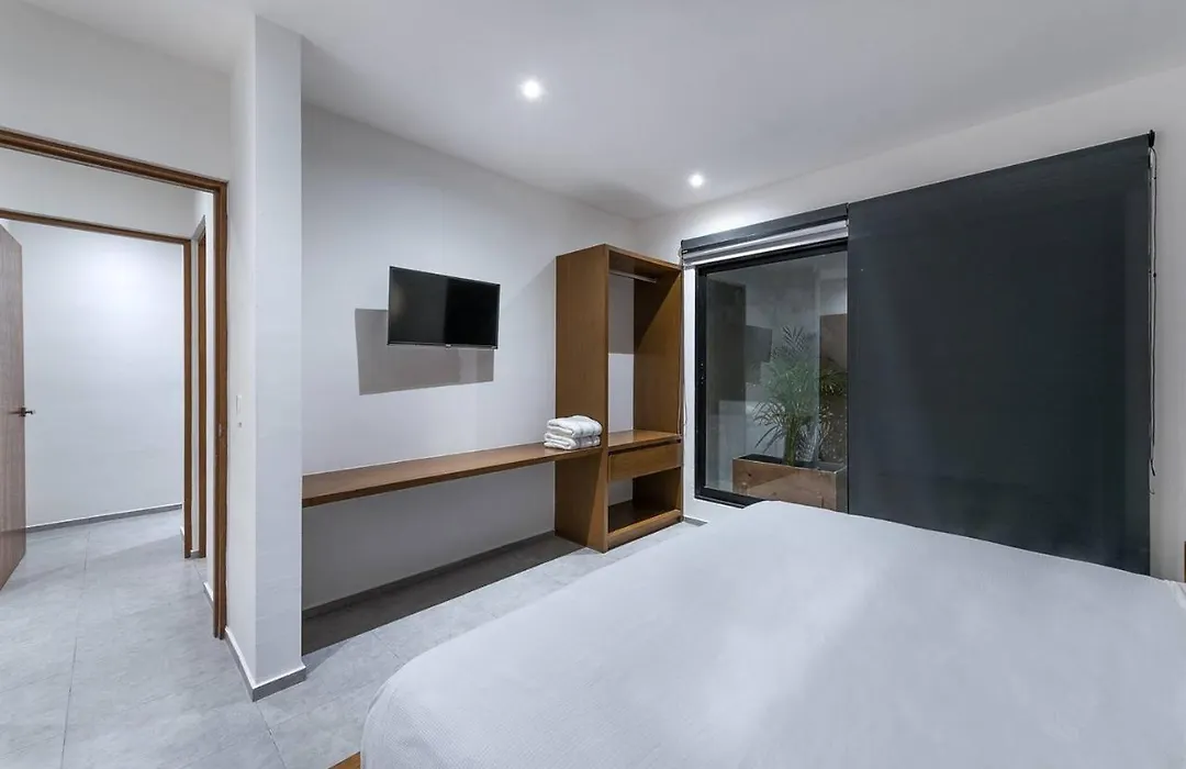 Unbeatable Located 2 Bedroom Apt Wamazing Natural Lig-1