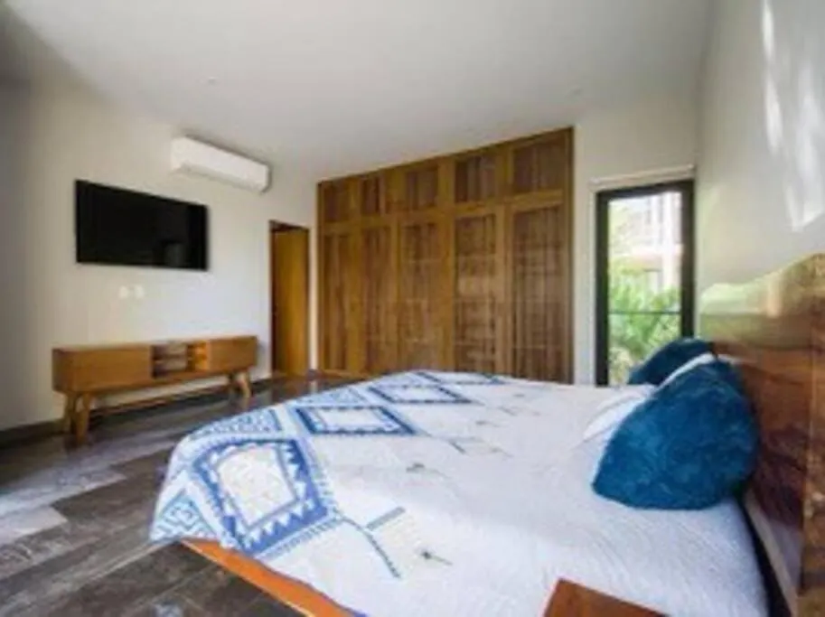 Luxury Two Bedrooms With Jacuzzi-1