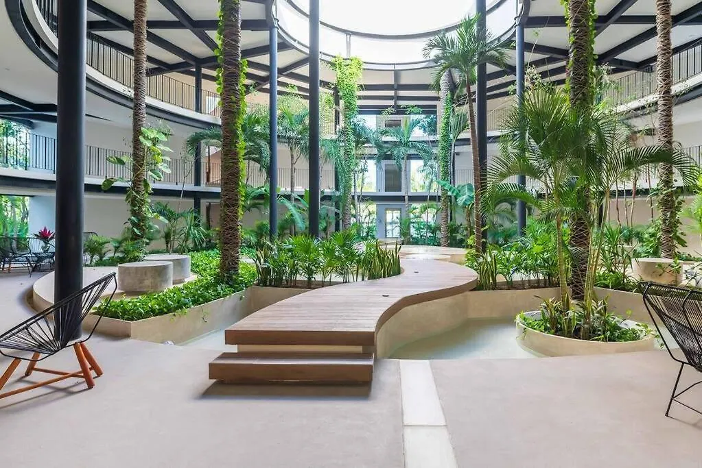 Boho Chic Lux Jungle Studio At The Panoramic 360 Rooftop Pool-1