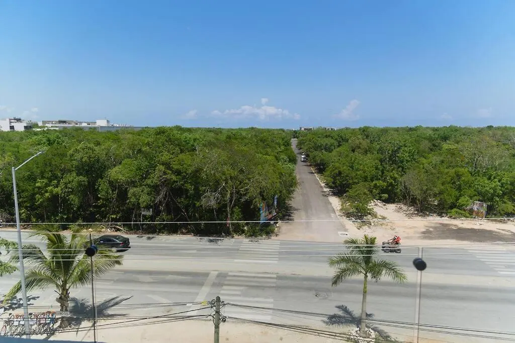 Helena304, Tulum-1