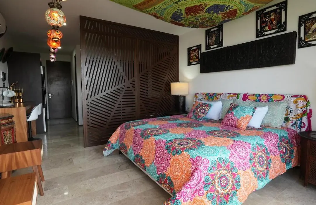 Menesse Condos By Guest Experience-1