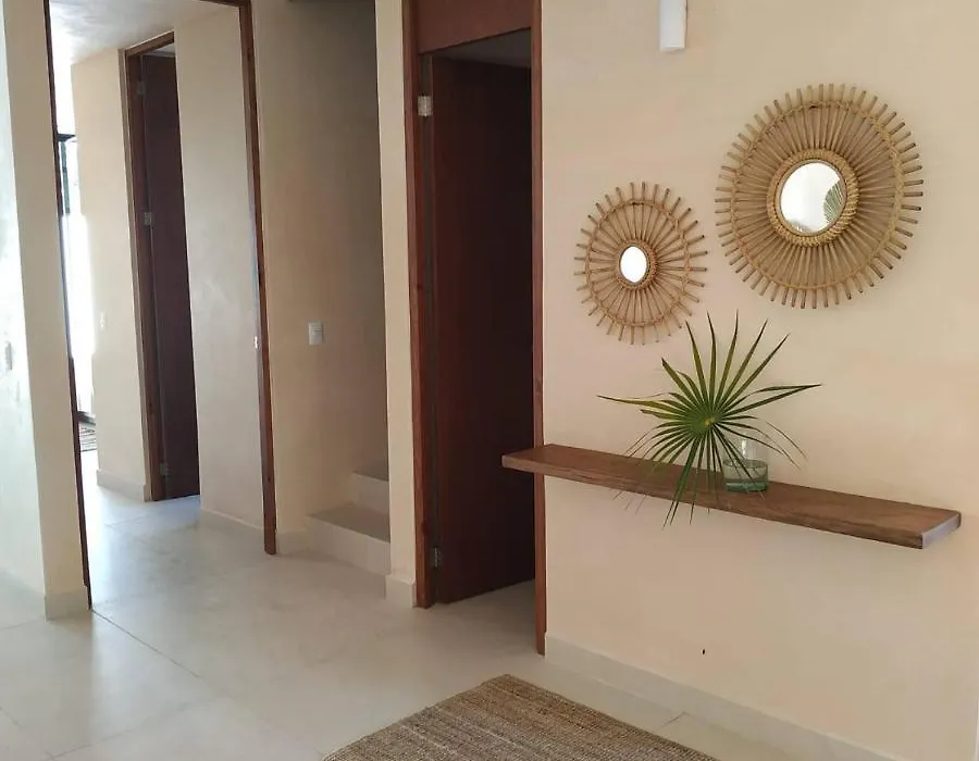 Room In House - Surenna Bella - 3 Bedroom Home With Pool-1
