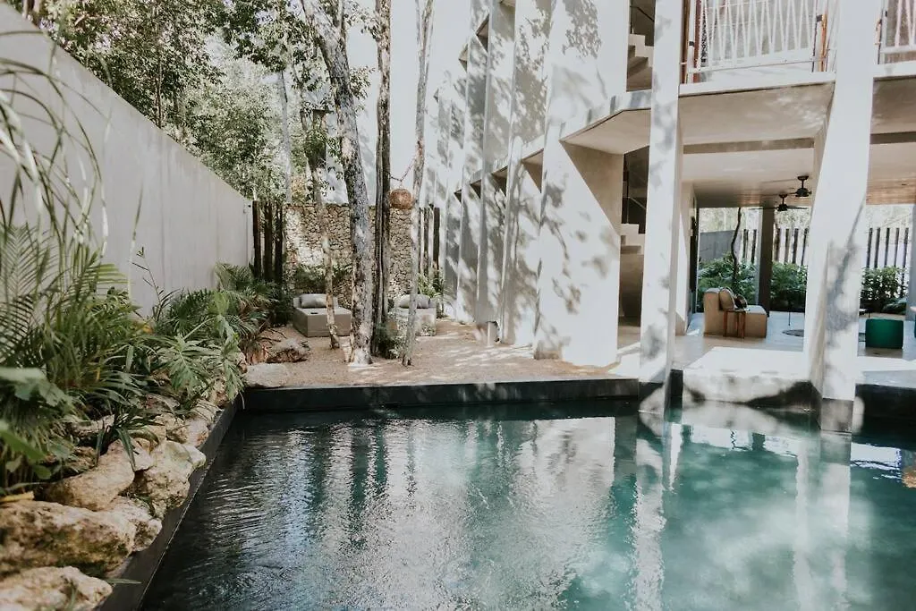 Beautiful 2 Bdr Master Garden / Private Pool, Gym & Cowork Apartment-1