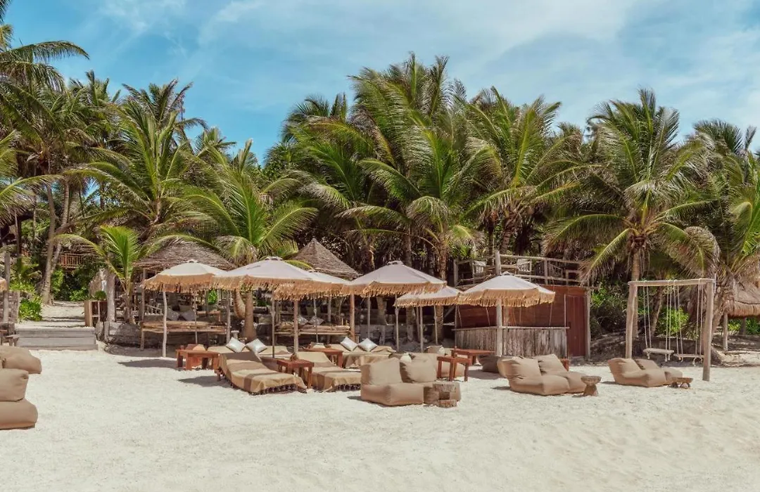 Don Quijote - Private Pool & Beach Club Access-1