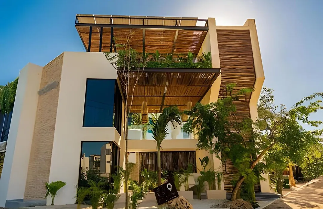 Penthouse With Private Pool Moots 301-1