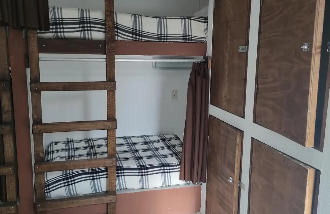 The All Inclusive Hostel - Food, Drinks And Transportation To The Beach And Cenotes-1