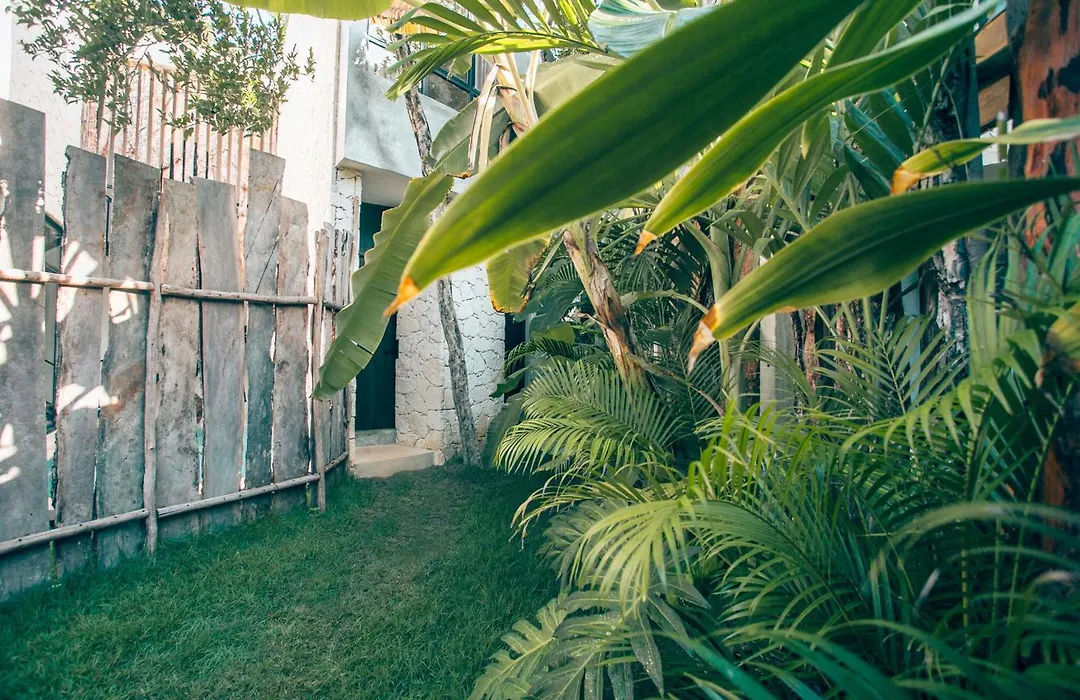 Round Luxury Jungle Villa Priv Pool-Concierge 4A-1
