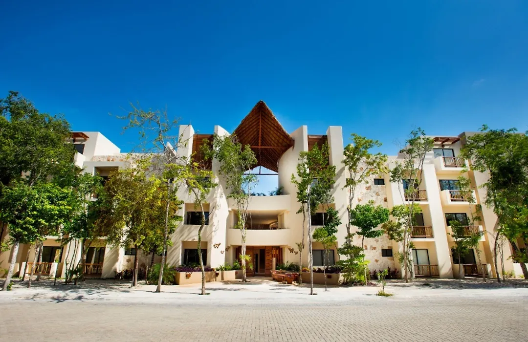 Amazing 2Br Condo Surrounded By Nature By Happy Address-1