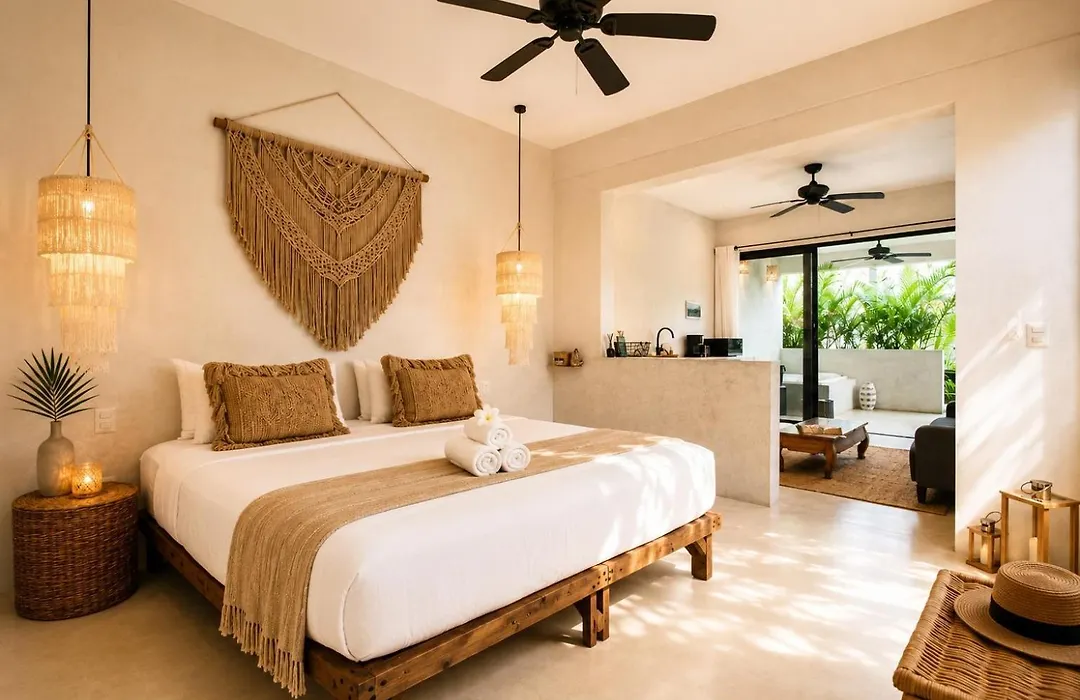 Villa 240m2 - 16 persons - 6 rooms - 2 swimming Pool - 3 Jacuzzis-1