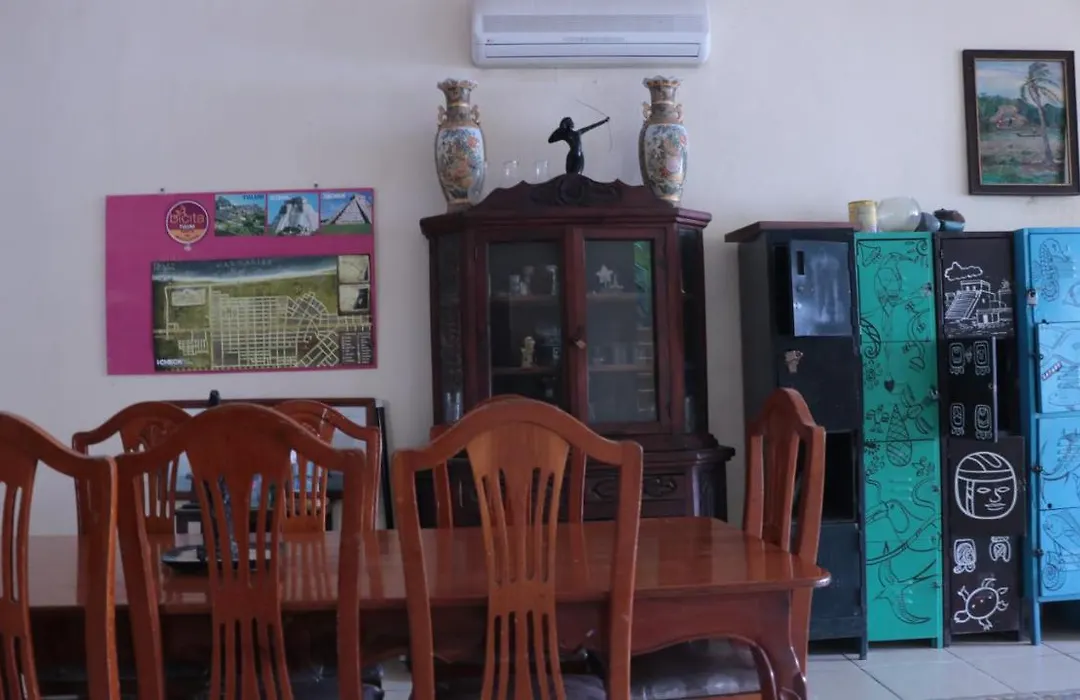 Hostal Charlys-1