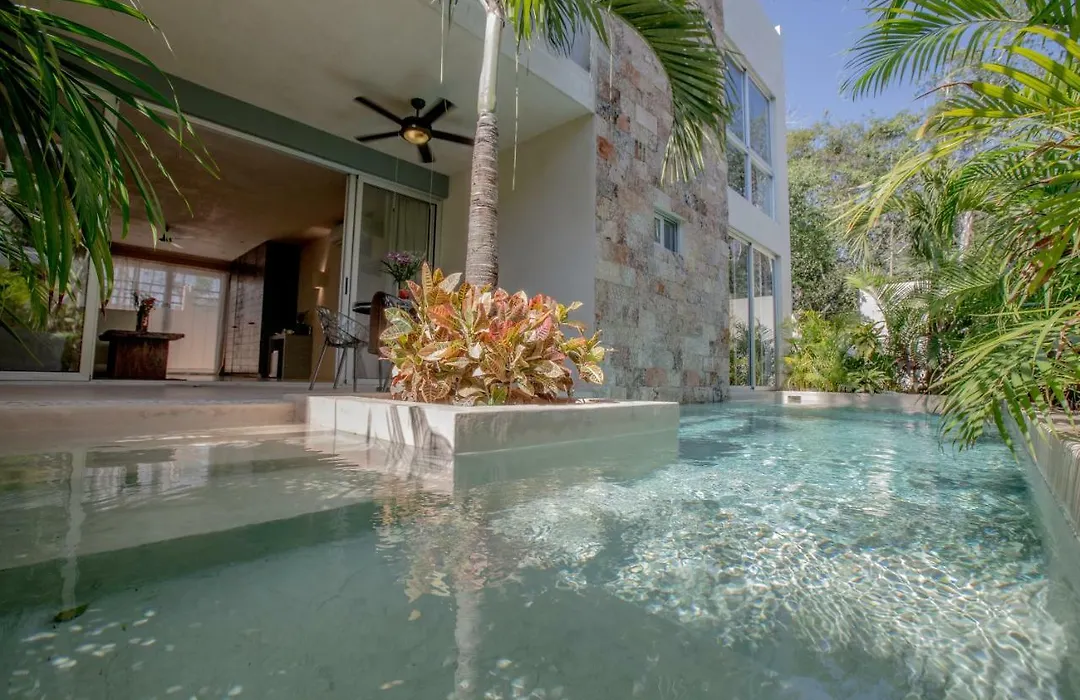Alma De Flores Private Pools Suites-1