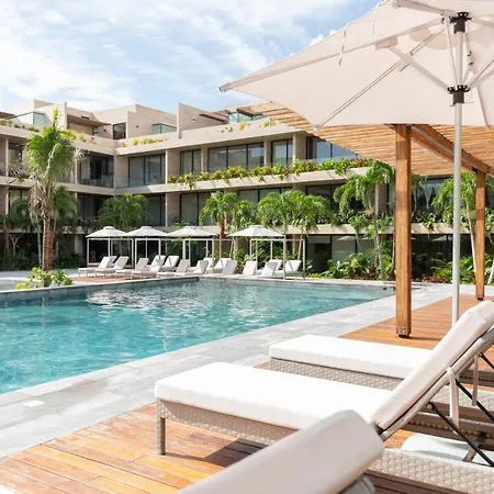 Unique Studio In A Private Complex With A Great Pool And Gym-2