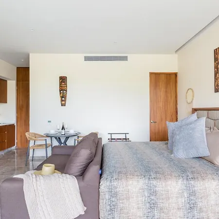 Avant-Gard 2 Units In One With Astonishing Pool And Gym In Private Complex-3