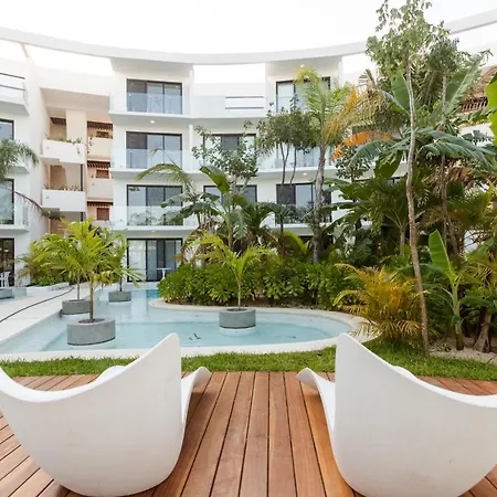 Your Place In Town With Pool, Coworking And Gym Located At Central Park Lagunas-3