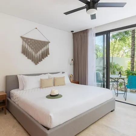 Baeak- A104- Beautiful Studio 360º Rooftop Pool And Gym-3