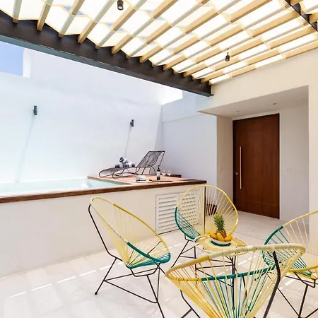 Baeak- Ph5D- Art Penthouse Studio Private Pool Gym-3
