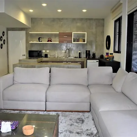 Condo Hora Feliz Lujoso Departamento Familiar Tulum, Espacio Unico-2
