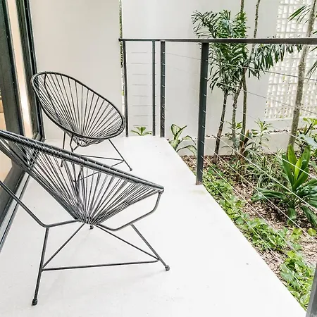Modern & Stylish 1Br Apartment La Veleta Infinity Pool, Fitness Area & Rooftop Lounge-3