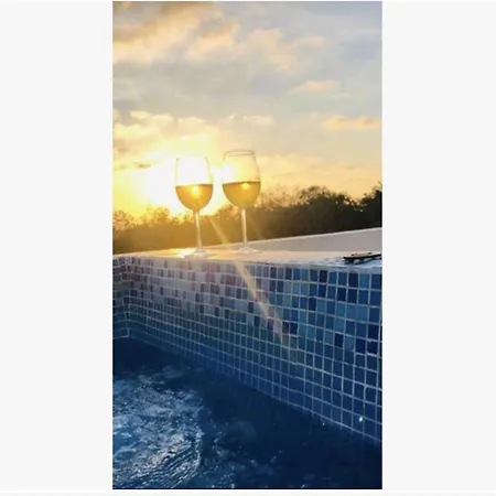 2Br Cosy Penthouse, Private Terrace And Jacuzzi-2