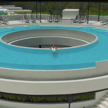 360° Panoramic Pool / New Luxury & Spacious Suite-3