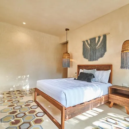 Fantastic Ground Floor Condo In La Veleta Stunning Private Terrace And Plunge Pool Fully Equipped-2