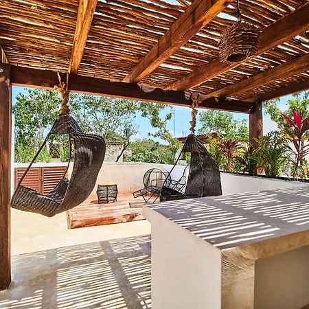 Lovely Double-Floor Apartment La Veleta Private Rooftop, Swimming Pool, Bikes & Balcony-2