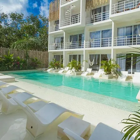 Beautiful Two-Level Std & Jacuzzy & Private Roof!-2