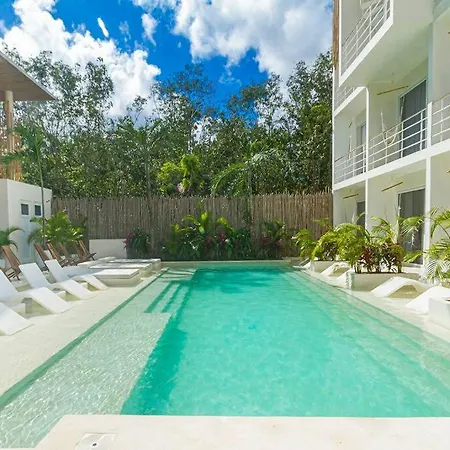 Wonderful Get Away & Jacuzzi-2