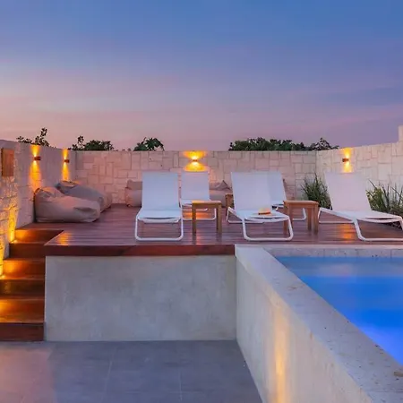 Jungle 1 Bedroom + Private Pool + Garden-2