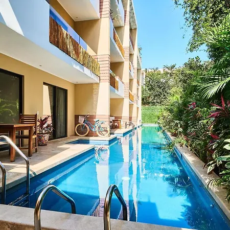 Vibrant Modern Apartment With Balcony Phenomenal Swimming Pool Gym Best Location In Tulum-3