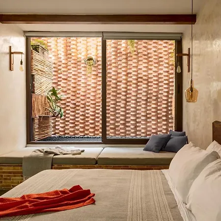 Unique 6Br Townhouse,12Ppl, Private Rooftop Pool-3