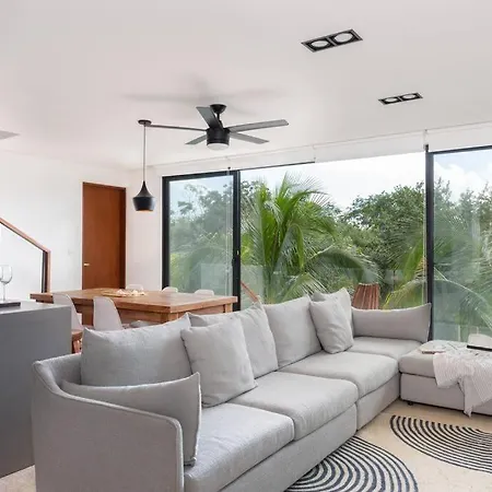 Baeak- Ph7D-3 Bed Penthouse Private Rooftop Pool Gym-2