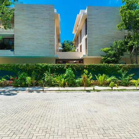 305 Luxury Penthouse With Private Pool-3